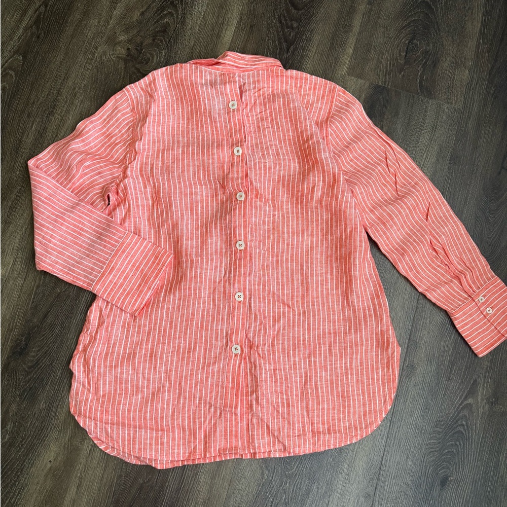 New! 100%liven gorgeous summer breezy button down shirt.